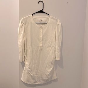 NWOT Medium Cream colored Gap Maternity and nursing 3/4 length sleeve shirt.